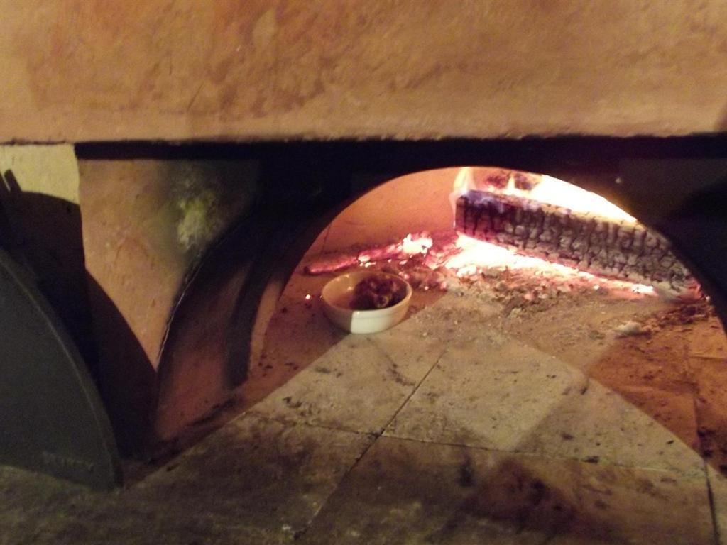 Domaine Saint Victor 호텔 La Tour-dʼAigues 외부 사진